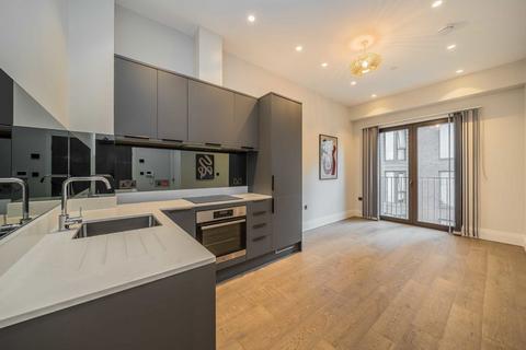 undefined, Selsdon Way, London E14