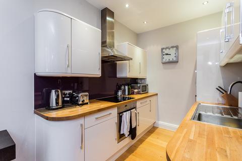 2 bedroom property for sale, Strype Street, Spitalfields, E1