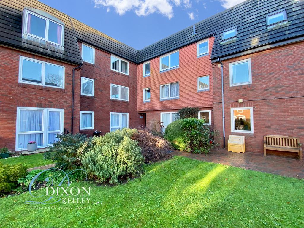 Spacious Flat