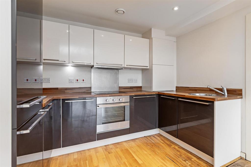 17 Blackfriars Court-13.jpg
