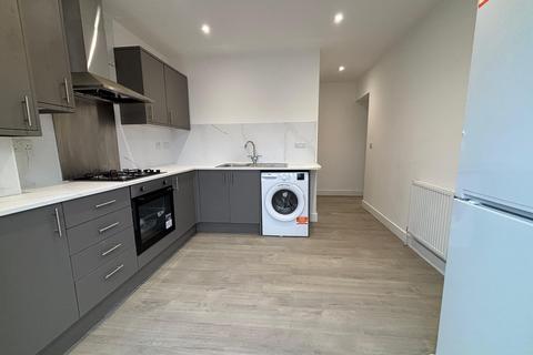 1 bedroom apartment to rent, Rock Avenue , Gillingham , ME7