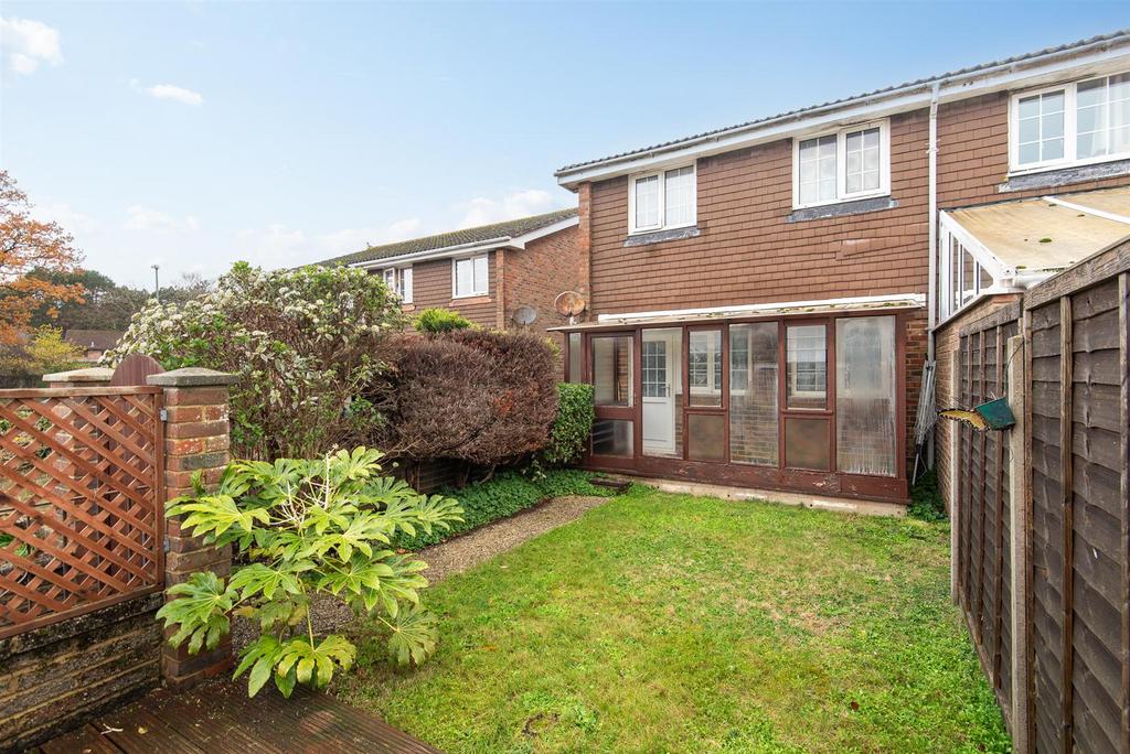 For Sale by Aspire Residential Hurston Close