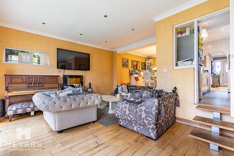 4 bedroom detached house for sale, Middleton Road, Bournemouth, BH9 2SU