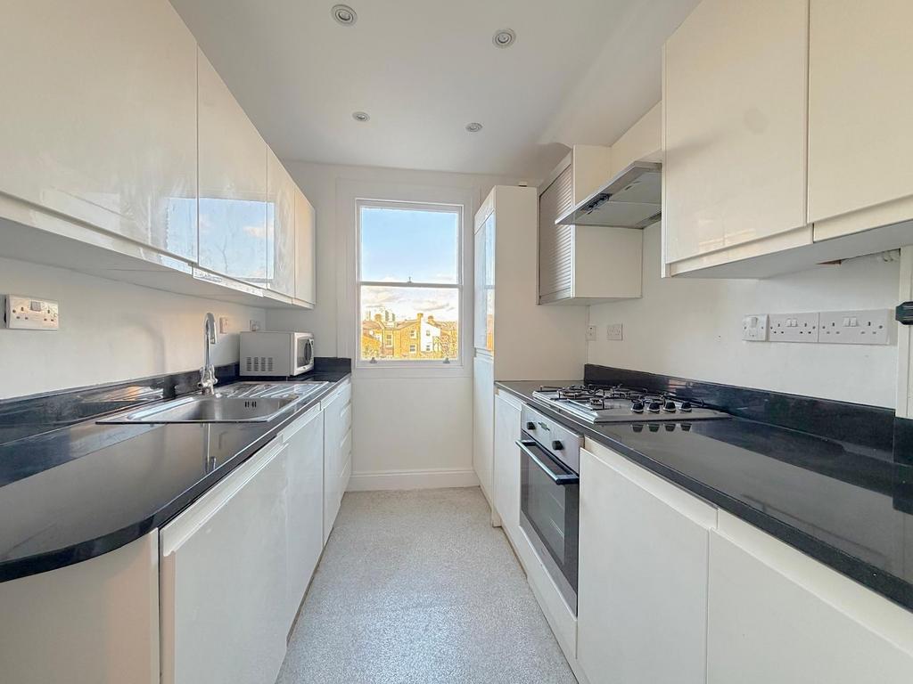 Photo 2025 12 10 14 49 41 (2)