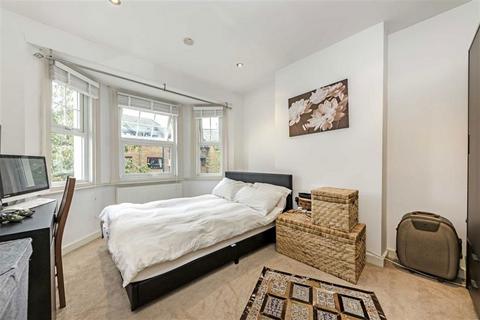 undefined, Marksbury Avenue, Kew TW9