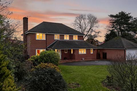 4 bedroom detached house for sale, Grove Park, Etwall, Derbyshire DE65 6NS