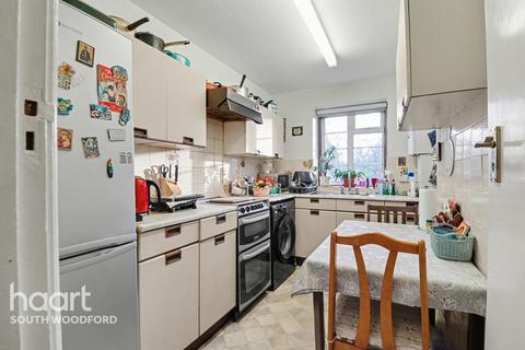 undefined, Malford Court, The Drive