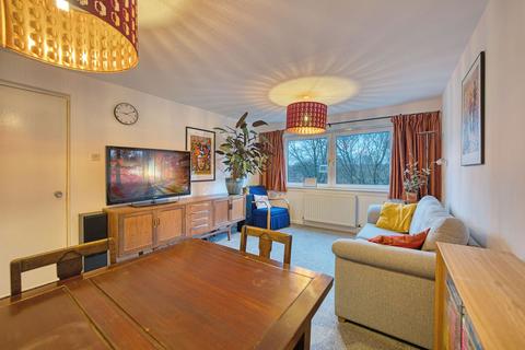 undefined, 32 MacLean Square, Flat 2/2, Kinning Park, Glasgow, G51 1TJ