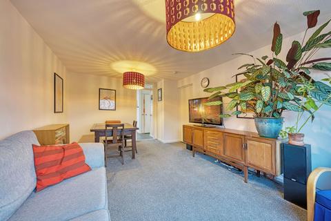 undefined, 32 MacLean Square, Flat 2/2, Kinning Park, Glasgow, G51 1TJ