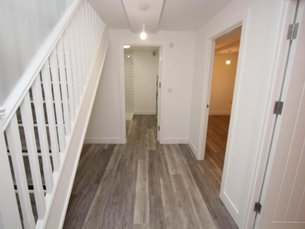 Entrance Hall (2)