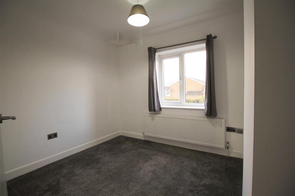 Bedroom 1.jpg