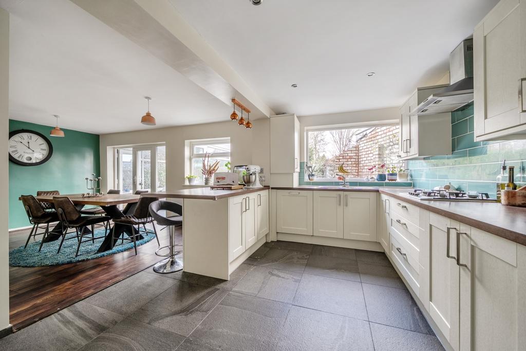 Kitchen 1