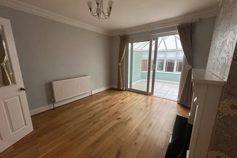undefined, Woodcroft Avenue, Tipton, DY4