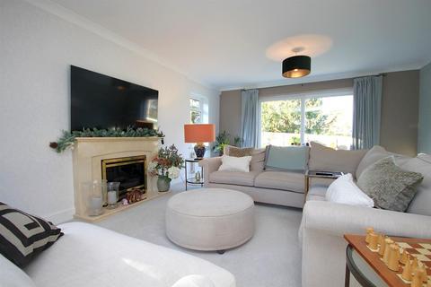 undefined, ARBOUR CLOSE, FETCHAM, KT22