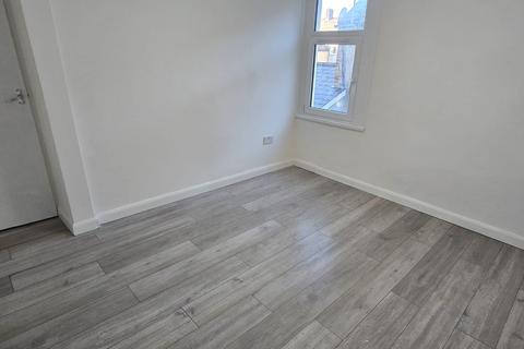 undefined, Splott Road, Cardiff CF24