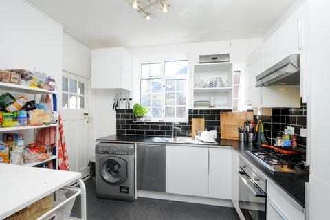 undefined, Haslemere Road, London, N8