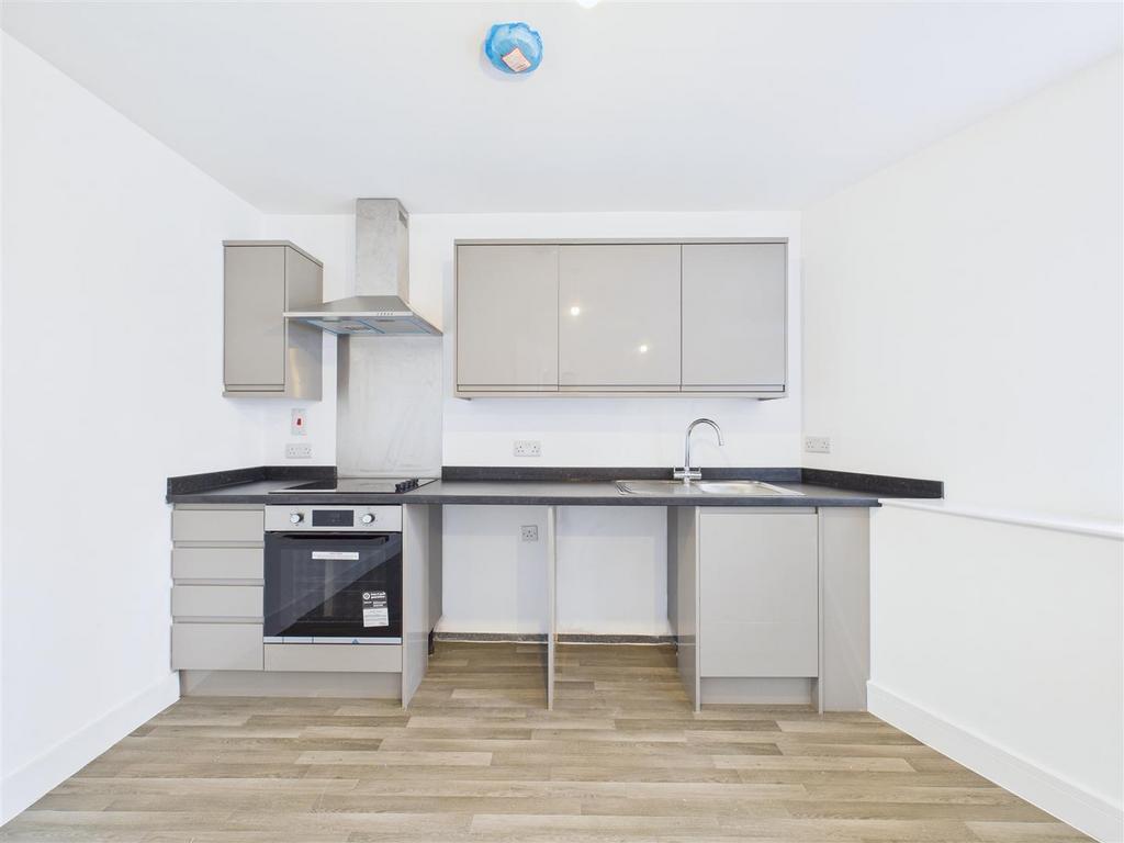 CAM05663 G0-PR0058-STILL007.jpg