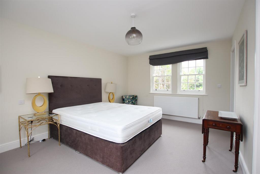 Bedroom one.JPG