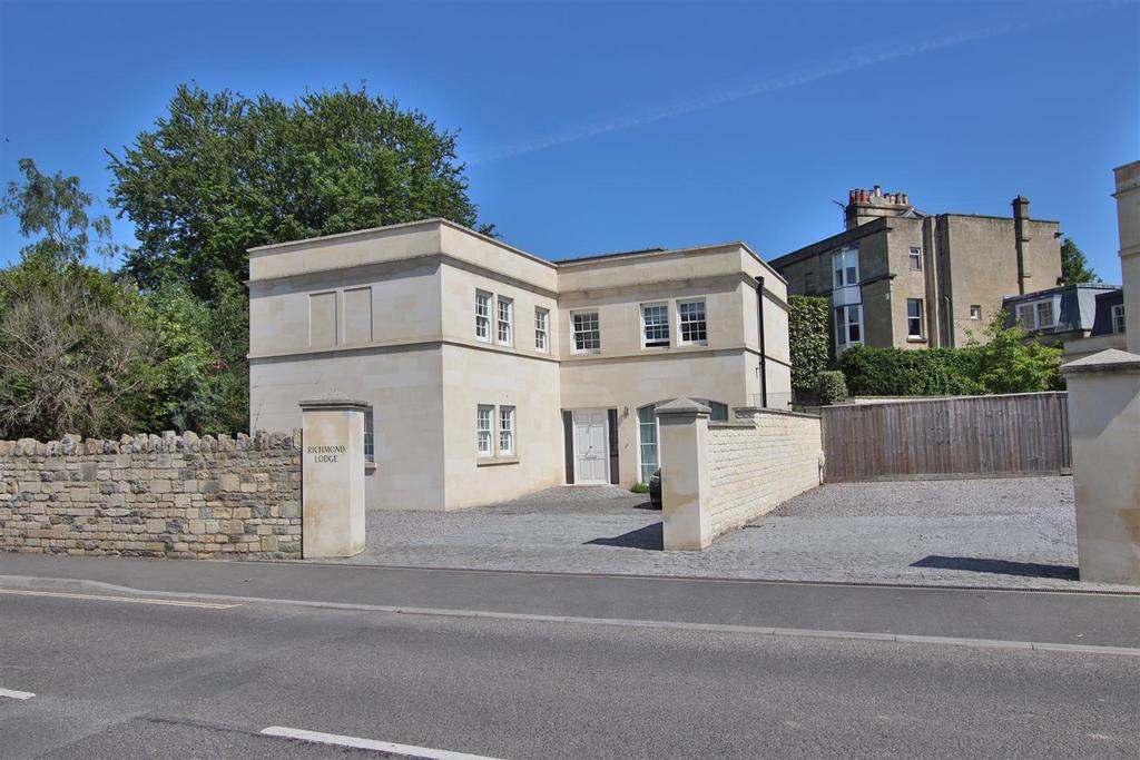Front elevation.JPG