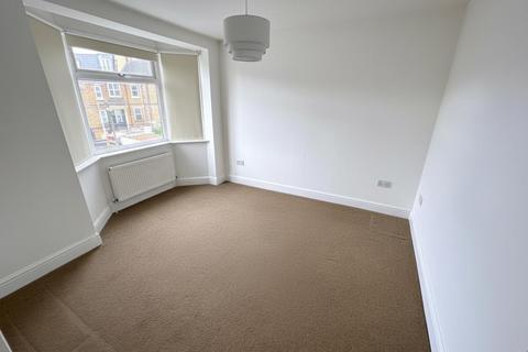 3 bedroom maisonette to rent, Kimble Road, London SW19
