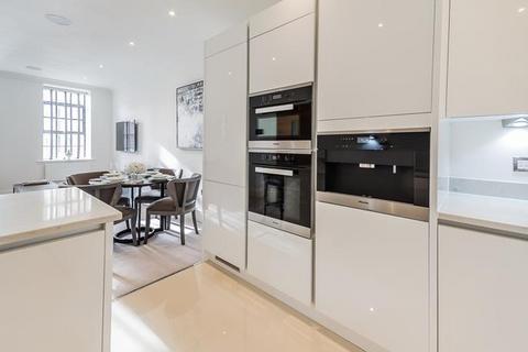 undefined, Palace Wharf, London W6