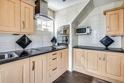 undefined, Broomfield Avenue, Leigh-on-sea, SS9 4