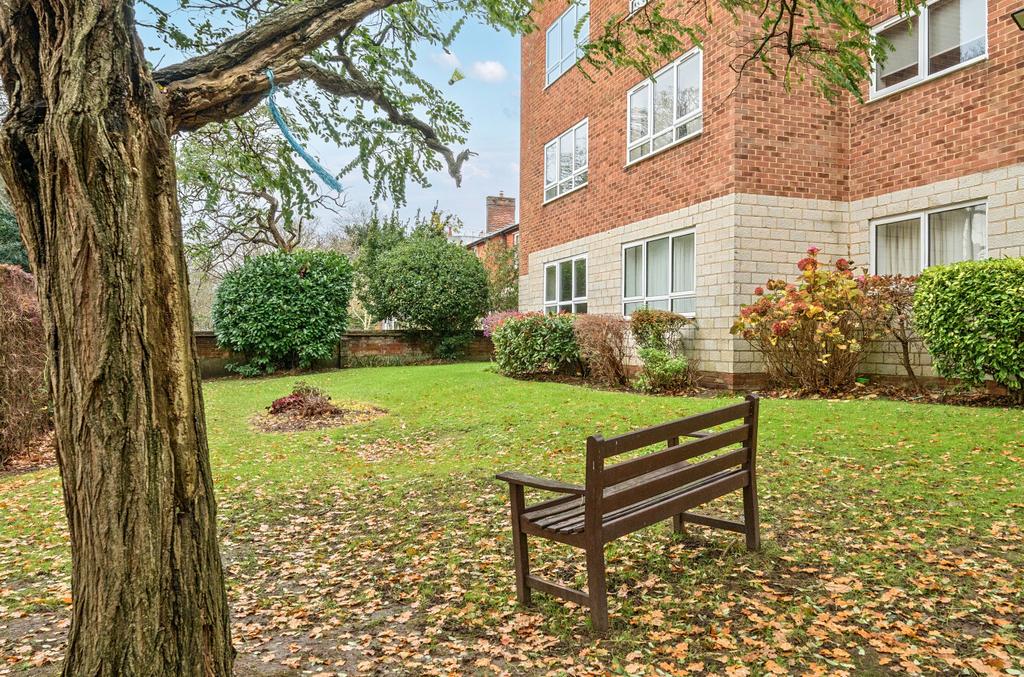 1382232-9-693816f...