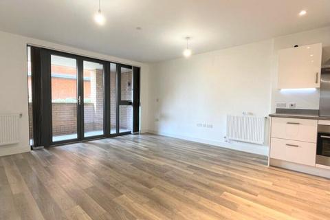 undefined, High Street, Sutton, SM1