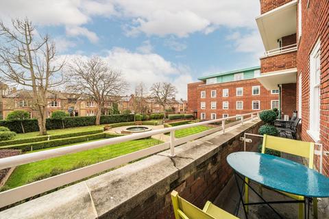 undefined, Ravenscourt Gardens, London W6
