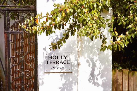 2 bedroom apartment for sale, Holly Terrace, N6