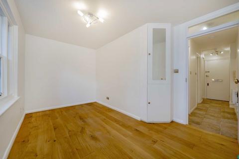 1 bedroom flat to rent, Pembridge Gardens, London W2