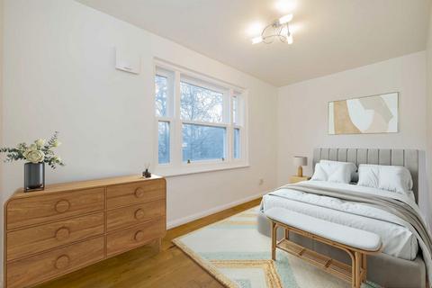 1 bedroom flat to rent, Pembridge Gardens, London W2