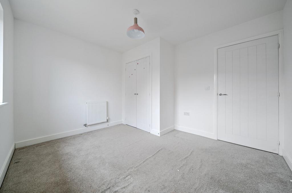 1388594 19 693837...