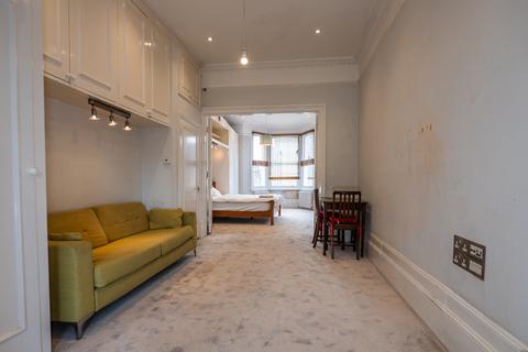 undefined, Stormont Road, London, SW11