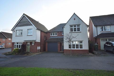 5 bedroom detached house to rent, 29 Blackmore Avenue, Bideford