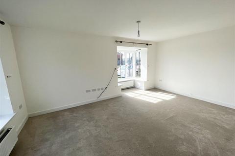 4 bedroom house to rent, Alder Way, Holmes Chapel, Crewe