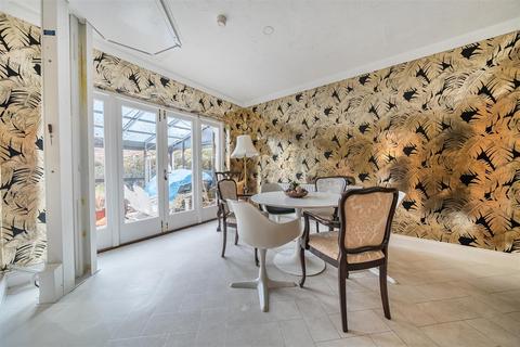 undefined, Parkstone Close, Bedford