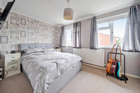 undefined, Chestnut Walk, Hampshire PO12