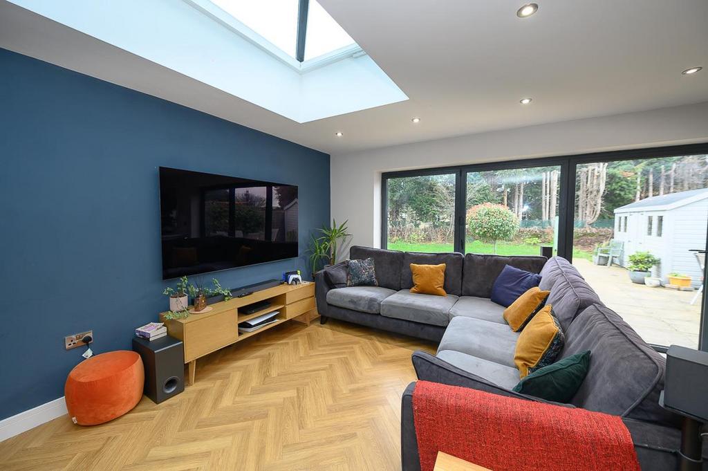 Family room.jpg