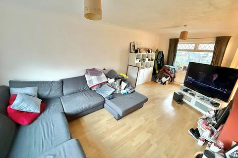 undefined, Elgar Close, Great Sutton
