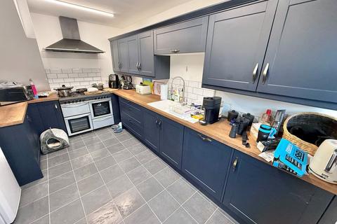 undefined, Elgar Close, Great Sutton