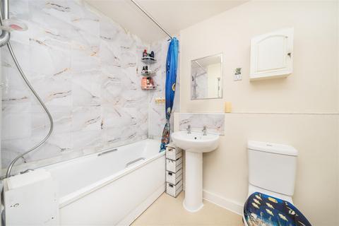 1 bedroom flat for sale, Weaver House, Higham Mews, Northolt, UB5 6DT