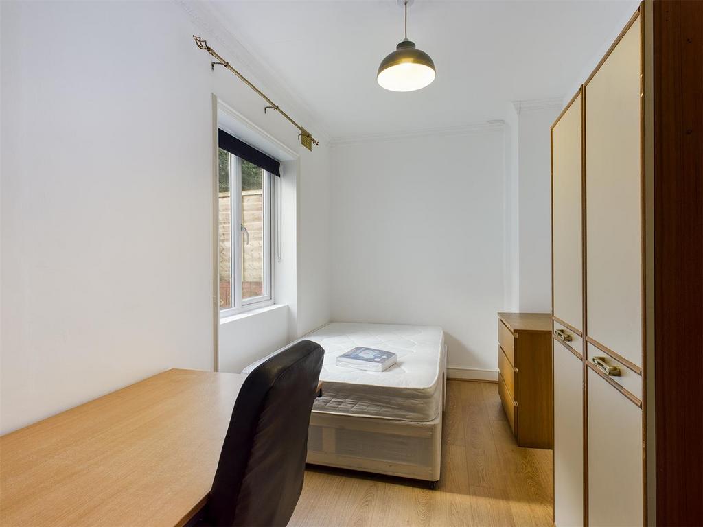 CAM00771 P1-PR0162-STILL07.jpg