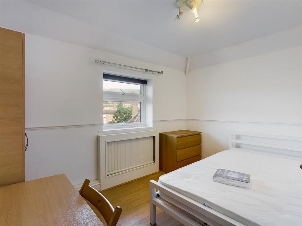 CAM00771 P1-PR0162-STILL09.jpg