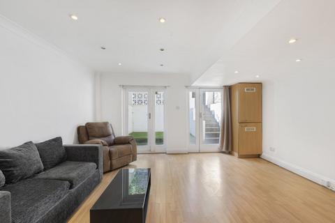 2 bedroom flat to rent, Isledon Road, Holloway