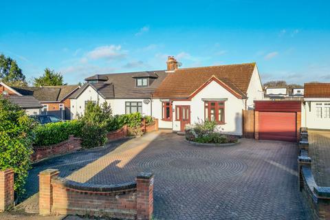 2 bedroom semi-detached bungalow for sale, Station Road, West Horndon, Brentwood