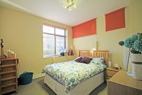 undefined, Holly Road, Twickenham TW1