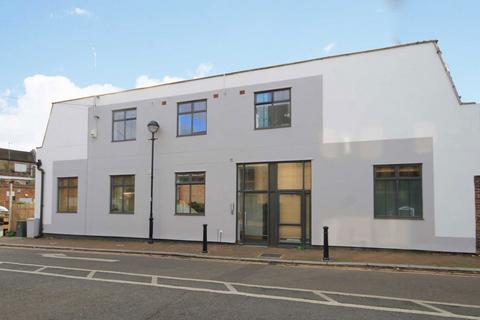 undefined, Holly Road, Twickenham TW1