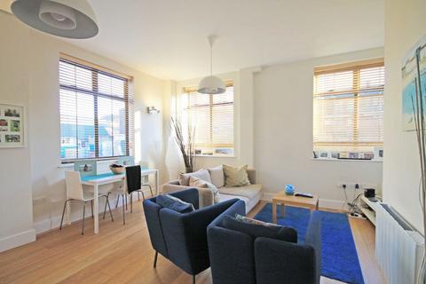 undefined, Holly Road, Twickenham TW1