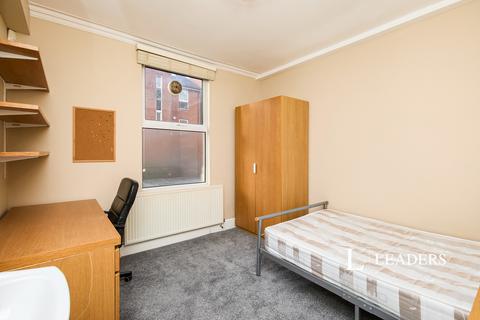 6 bedroom terraced house to rent, Hungerton Street, Nottingham, Nottinghamshire, NG7